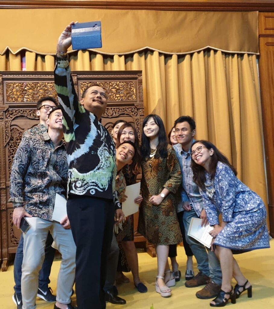 Indotutors students meeting Ambassador I Gede Ngurah Swajaya at KBRI Singapore