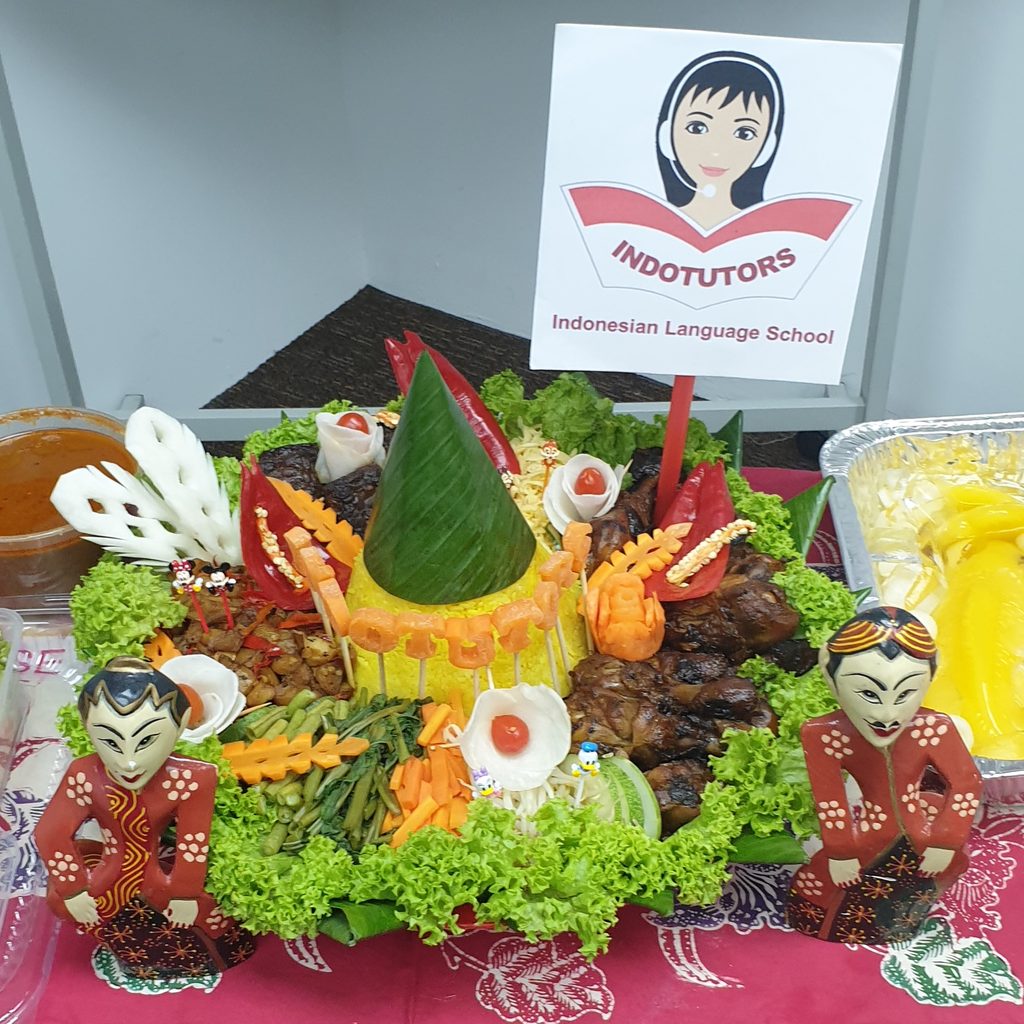 Nasi tumpeng at an Indotutors celebration after the Indonesian language competition