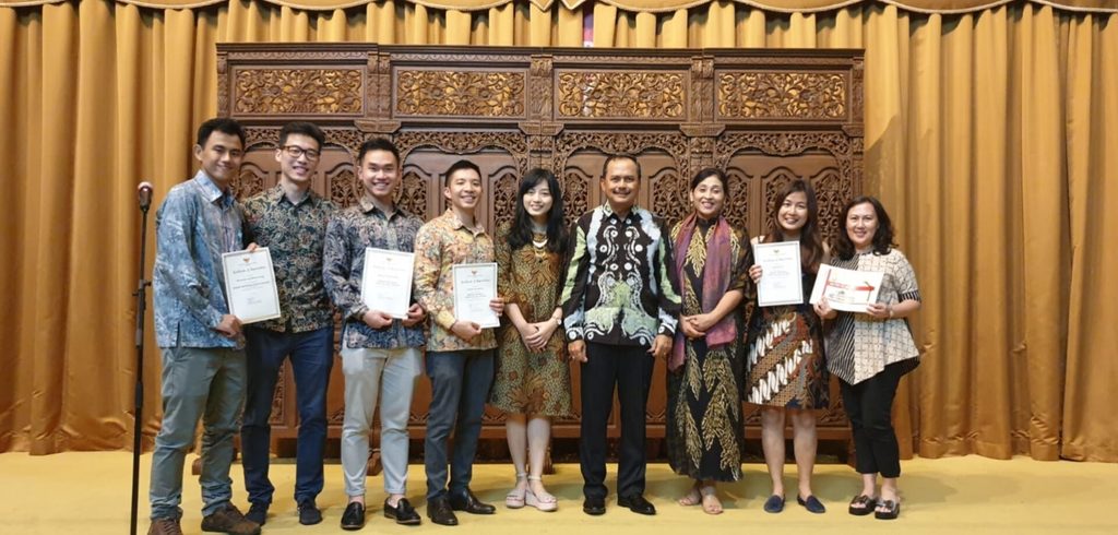 Indotutors Students Awards IndonesianAmbassador